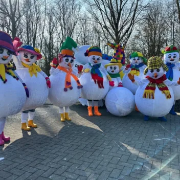 f6bb7bdd-d165-4c79-8fb9-b0b96f4f4cd6