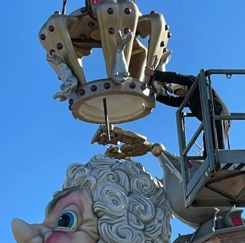 f8991ecb-9df9-48ca-badb-7a7f8ae136b7