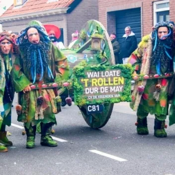 TROLLEN 01