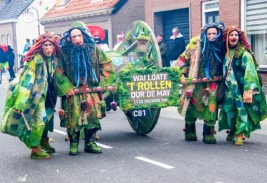 TROLLEN 01